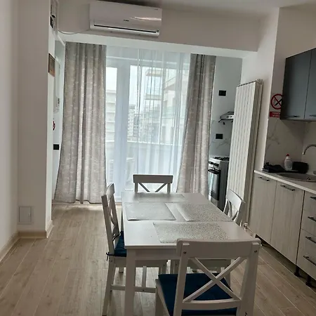 아파트 Iris Apartament - Infinity Pool Mamaia Nord Năvodari