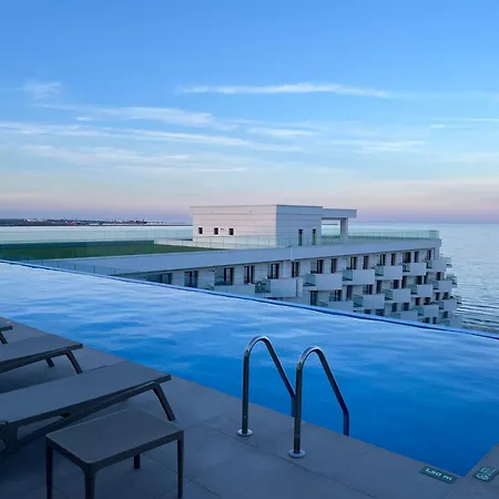 Iris - Alezzi Infinity Resort&spa Apartment Navodari